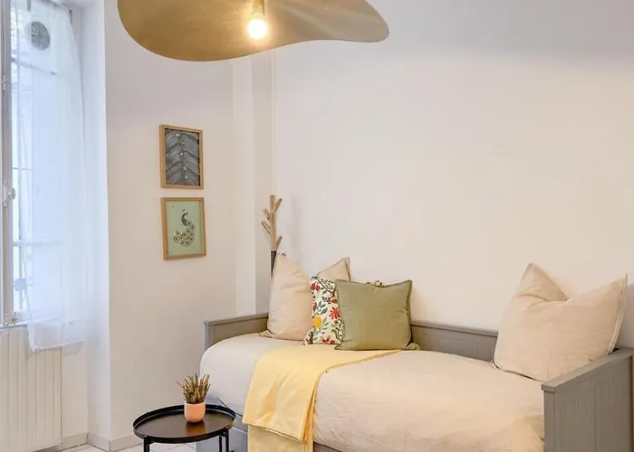 Cosy A Deux Pas Du Canal Διαμέρισμα